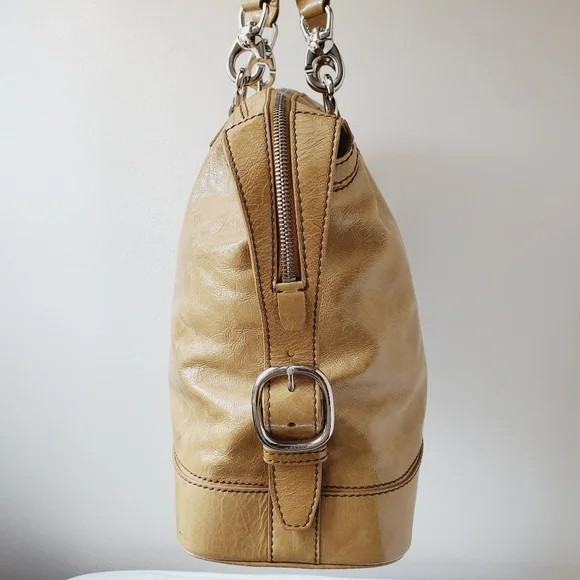 CELINE Wrinkled Patent Leather Handbag Shoulder Bag Beige Tan Tote Triomphe - Picture 9 of 16